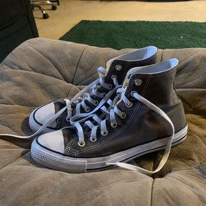 Converse size 9